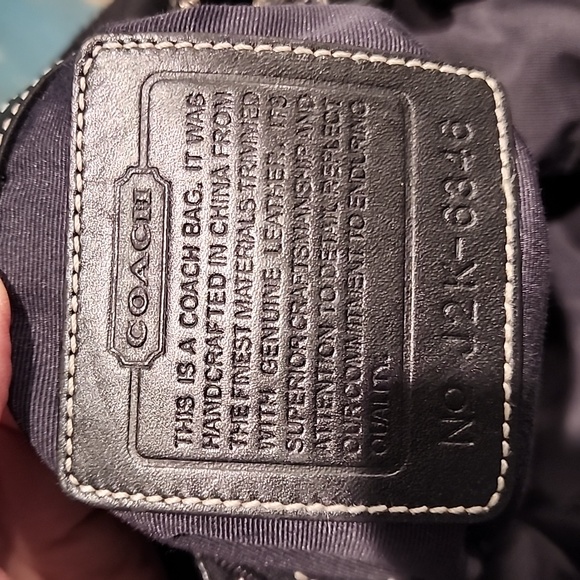 Vimtage Signature 34 Tote - Picture 12 of 14